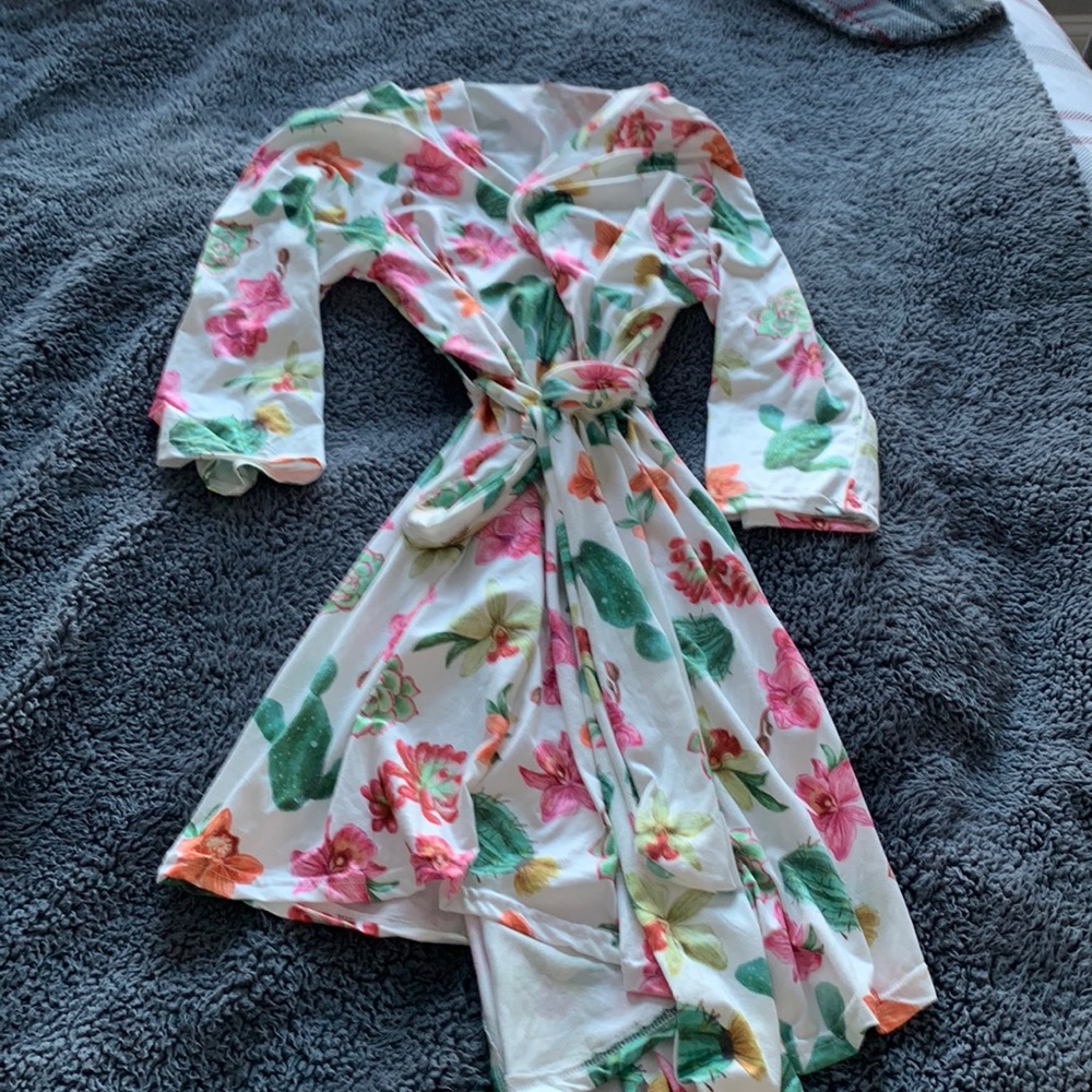 Maternity robe